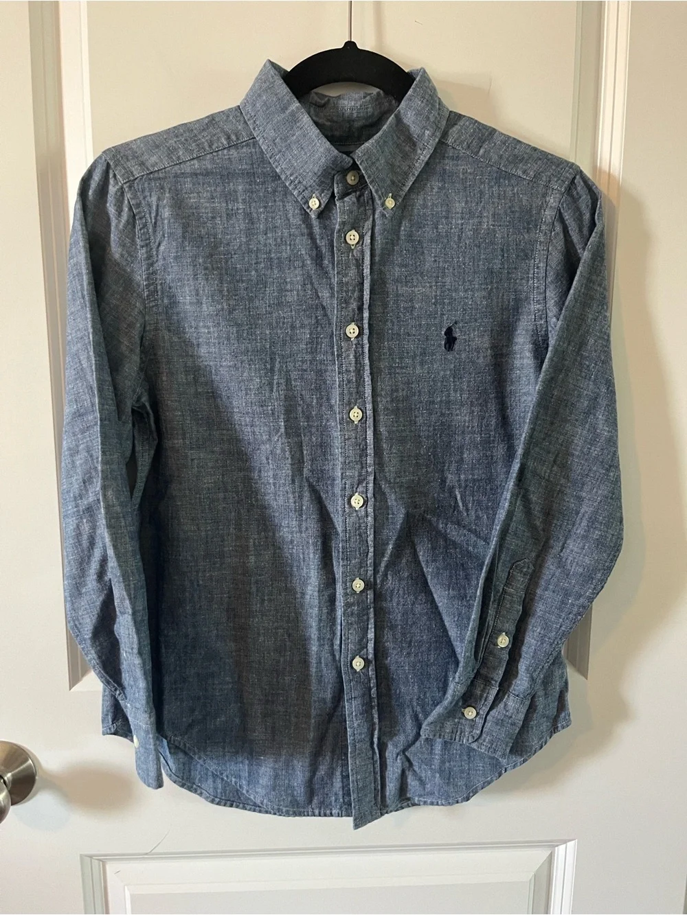 Ralph Lauren Youth size Med Chambray Button-Down Shirt in Blue
